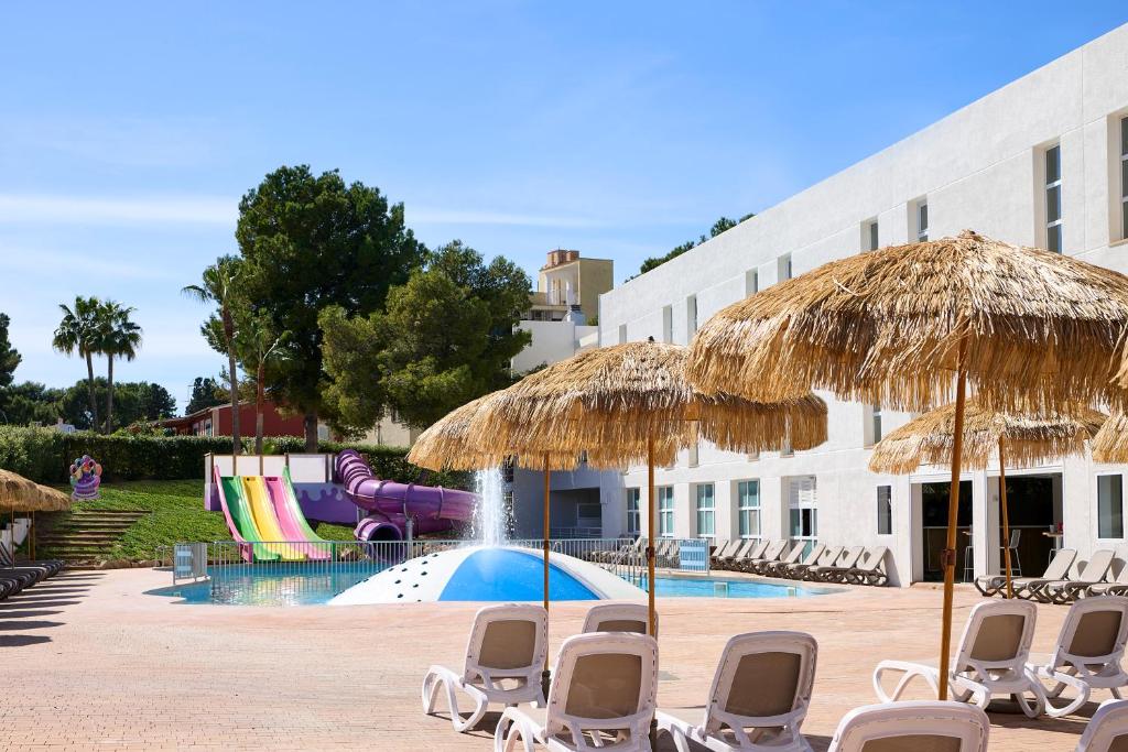 FERGUS Club Palmanova Park photo 4