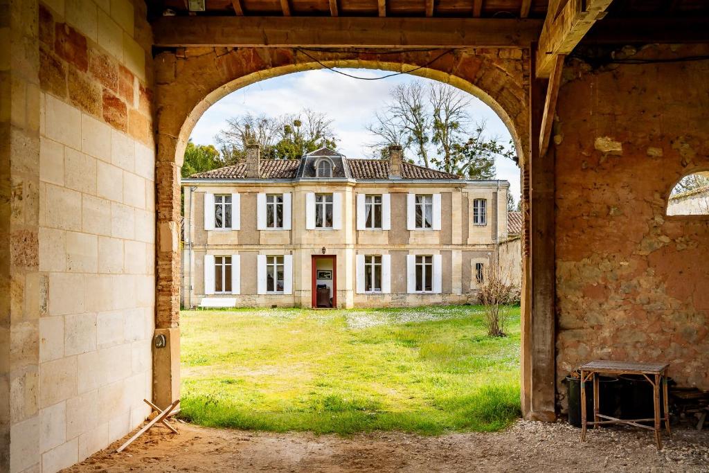 Sorbède - Charmante maison pour 14 personnes