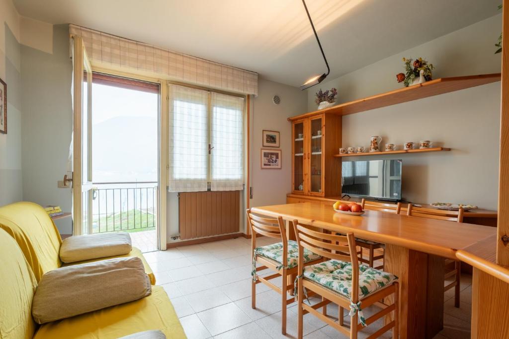 Interno 18 photo 3