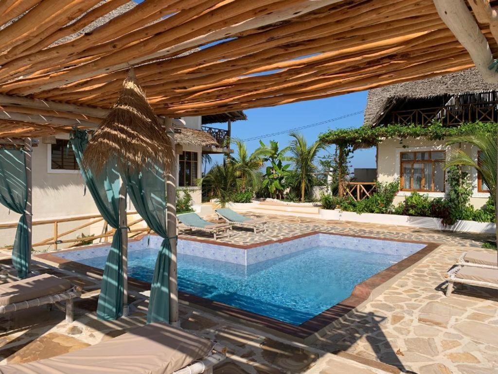 Villa's Tropical Sunset - New opening March 2024