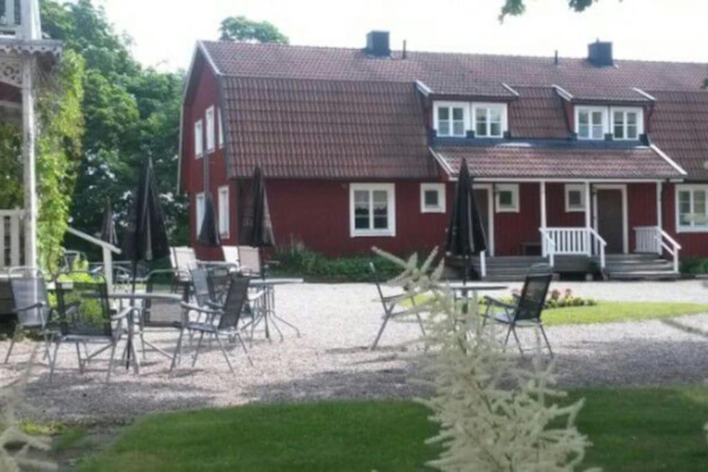 Sörgården - hyr hela gården! (2-35 personer.) photo 3