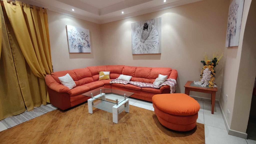 Serene Haven Apartment with three specious bedrooms photo 1