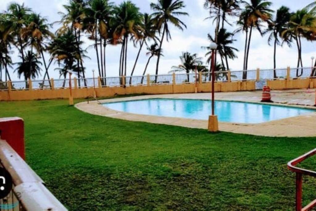 Ocean Blue Beach Apt photo 2