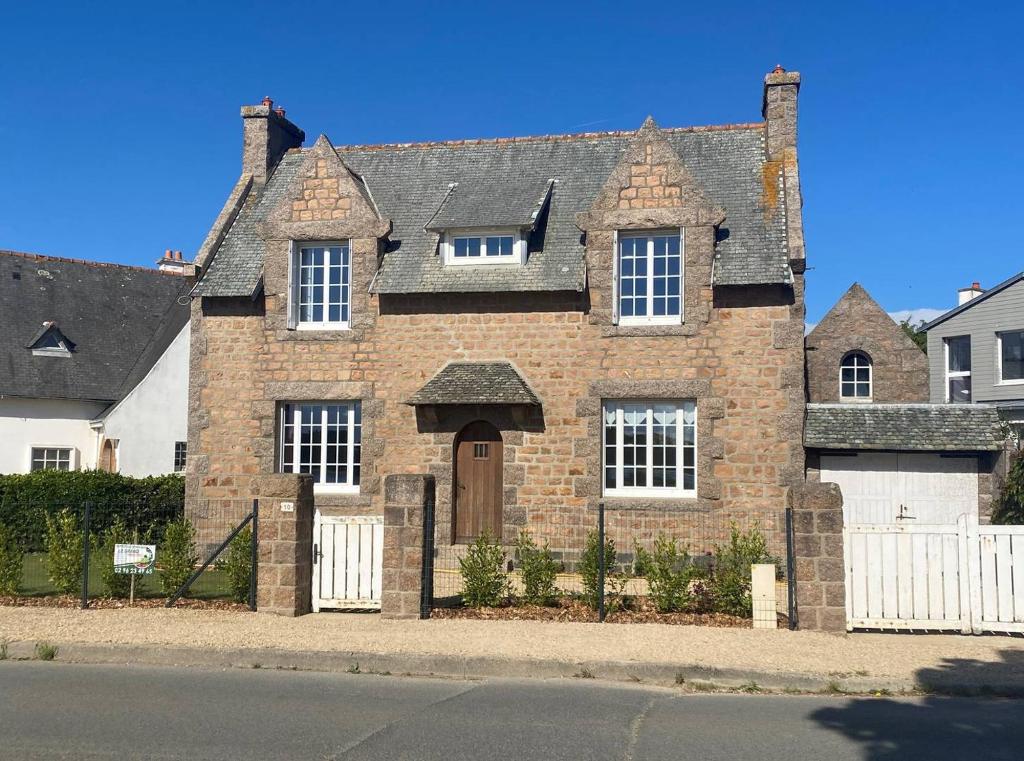 Maison bretonne avec BELLE VUE MER à TREGASTEL - Ref 50 photo 2