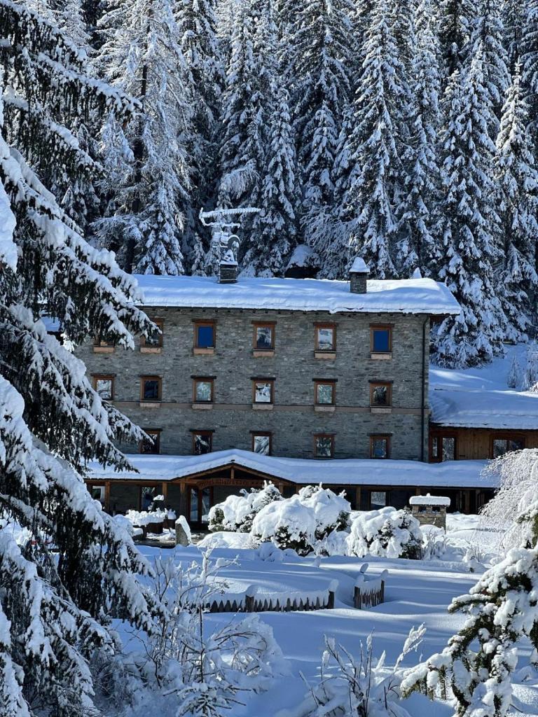 Chalet Eden Eco Hotel, Restaurant & Wellness