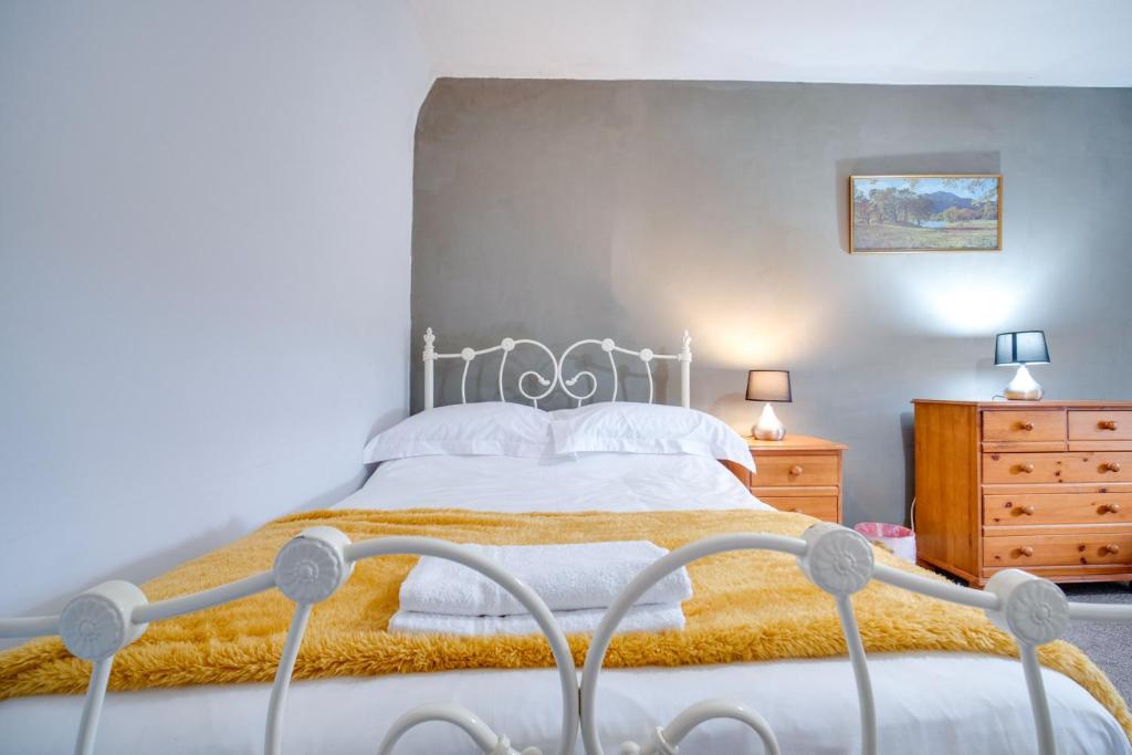 Novar 4 Bedroom House Alness - Tap to explore photos
