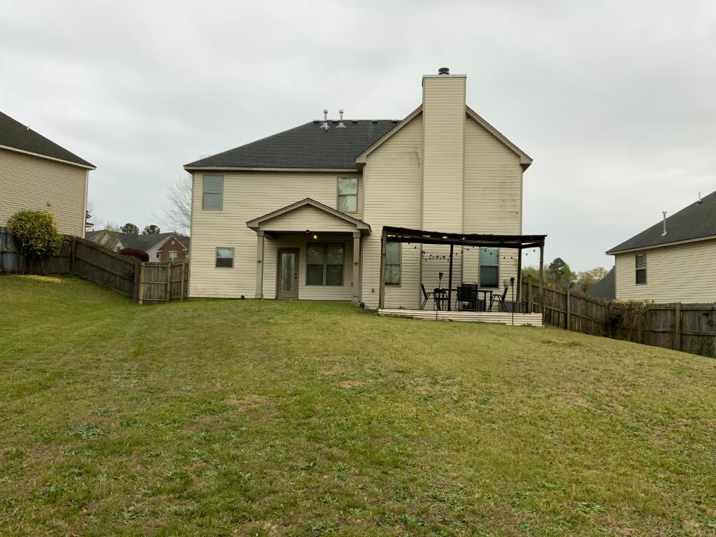 The Hills Home photo 3