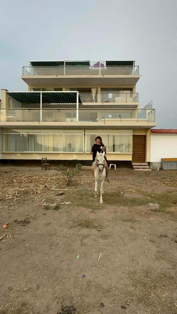 YOLO House Beach photo 3