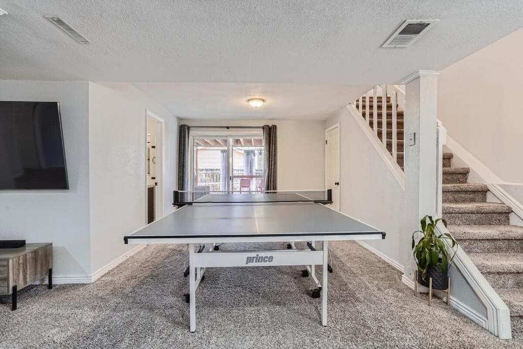 2BR Wellness Retreat in Arvada photo 3