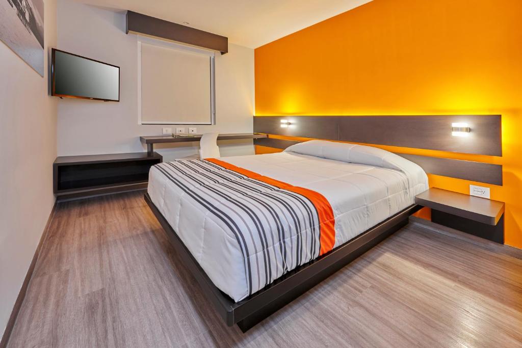 City Express Junior by Marriott Mexicali photo 1