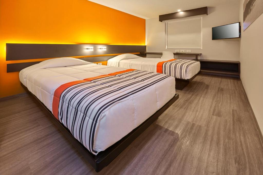 City Express Junior by Marriott Mexicali photo 2