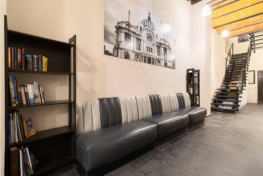206 Zocalo Cathedral 2Bdrm 2Bath apt AC Rooftop - Tap to explore photos