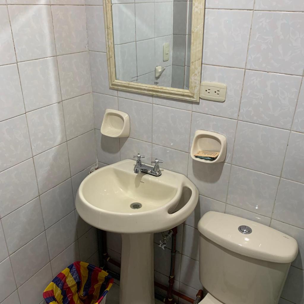 Dormitorio sector Quicentro Shopping photo 2
