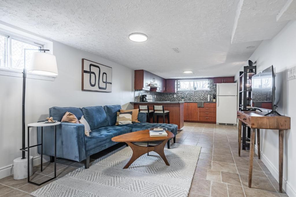 COZY 2-BEDROOM BASEMENT SUITE photo 1