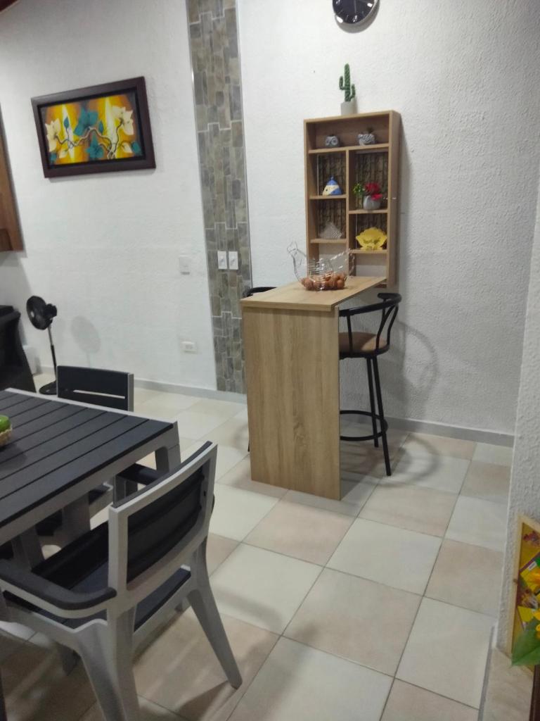 Casa en Alquiler Tipo Campestre en Conjunto Residencial - FLANDES TOLIMA photo 3