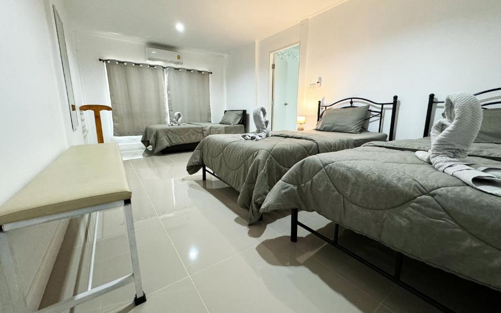 Room in Guest room - Baan Khunphiphit Homestay no3373 photo 3