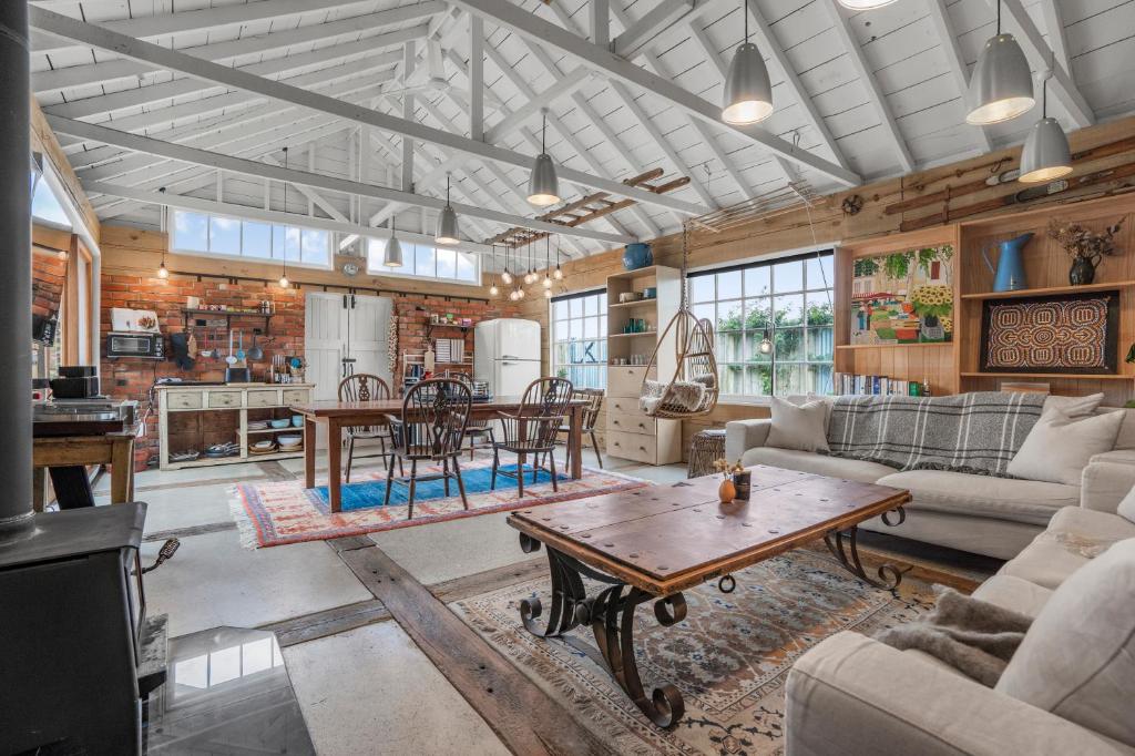 The Longwood Barn photo 1