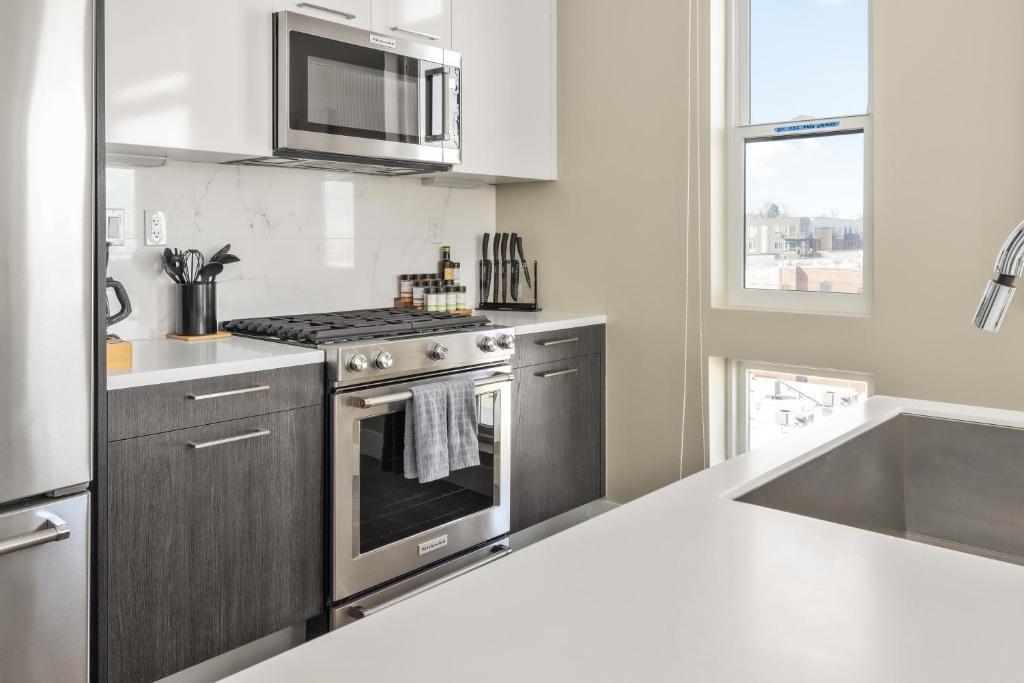 Top Floor | Amazing Windows | Zuni Lofts photo 4