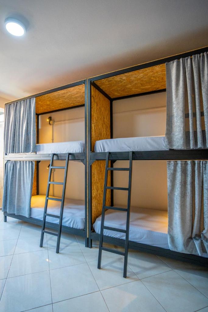 Golden Sleep Hostel photo 2