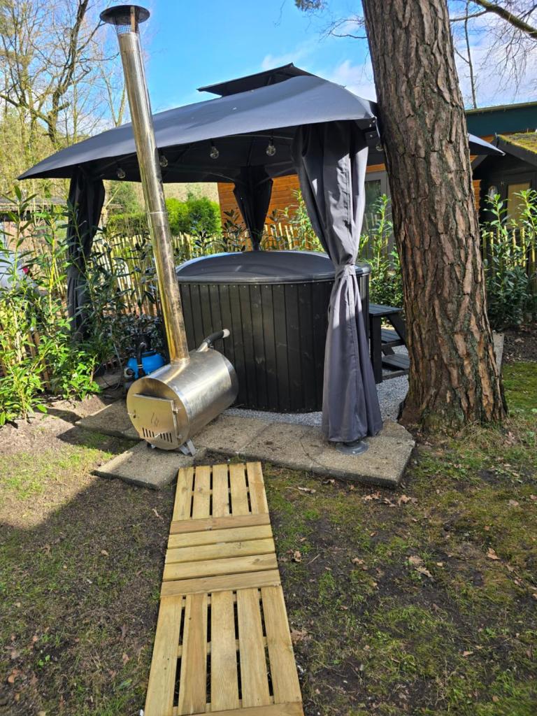 pipowagen met prive Hot tub photo 1