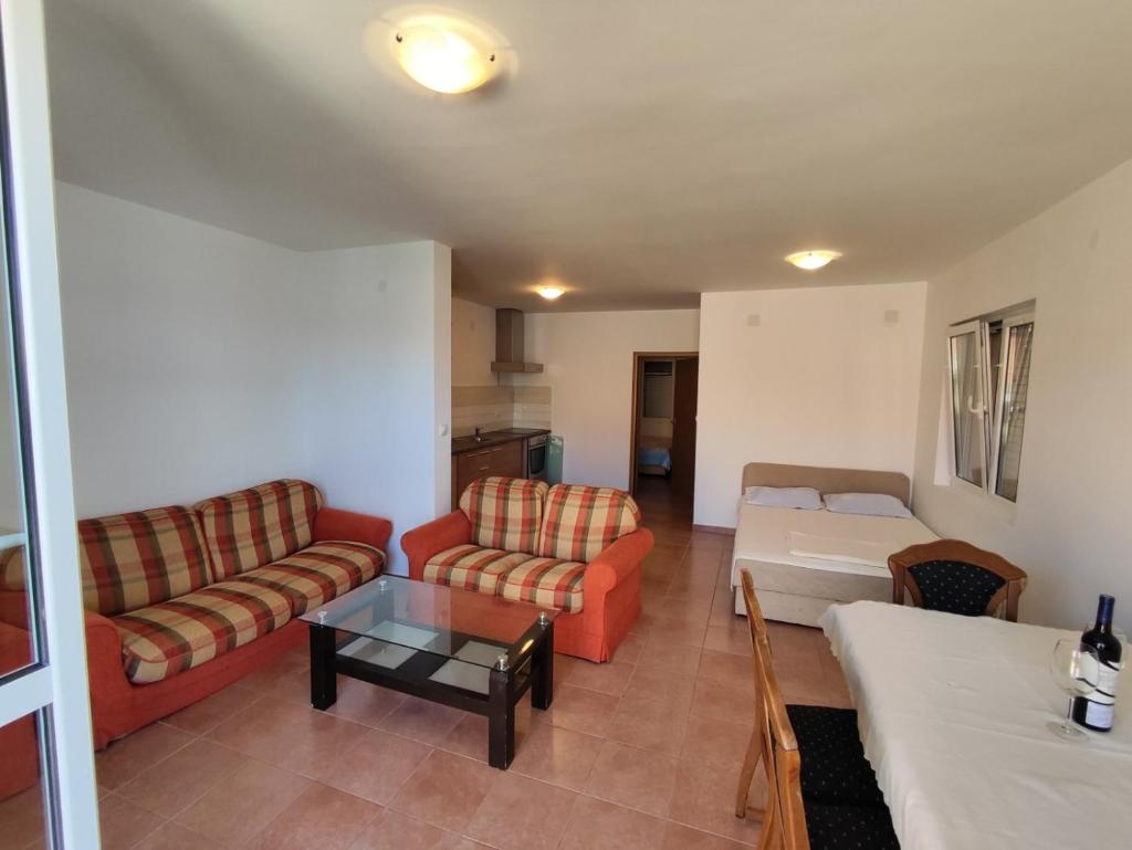 Apartment by the sea photo 1