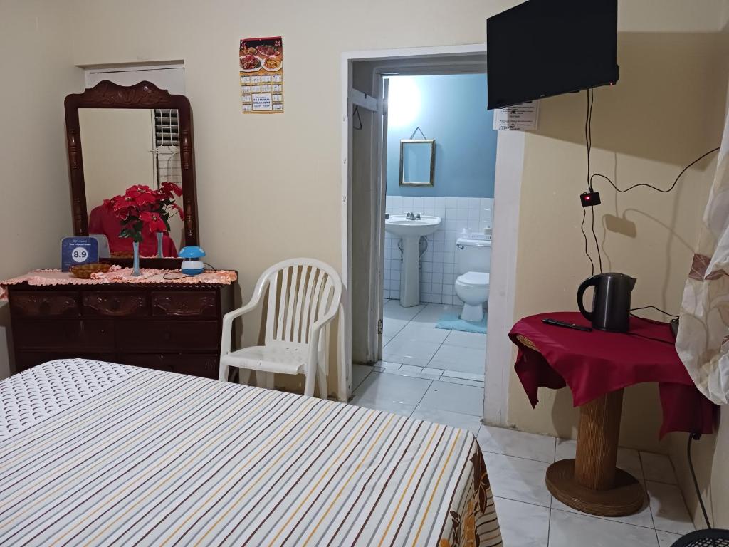 Tina's Guest House photo 2