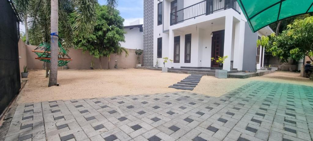 The Glory Villa Transit Hotel