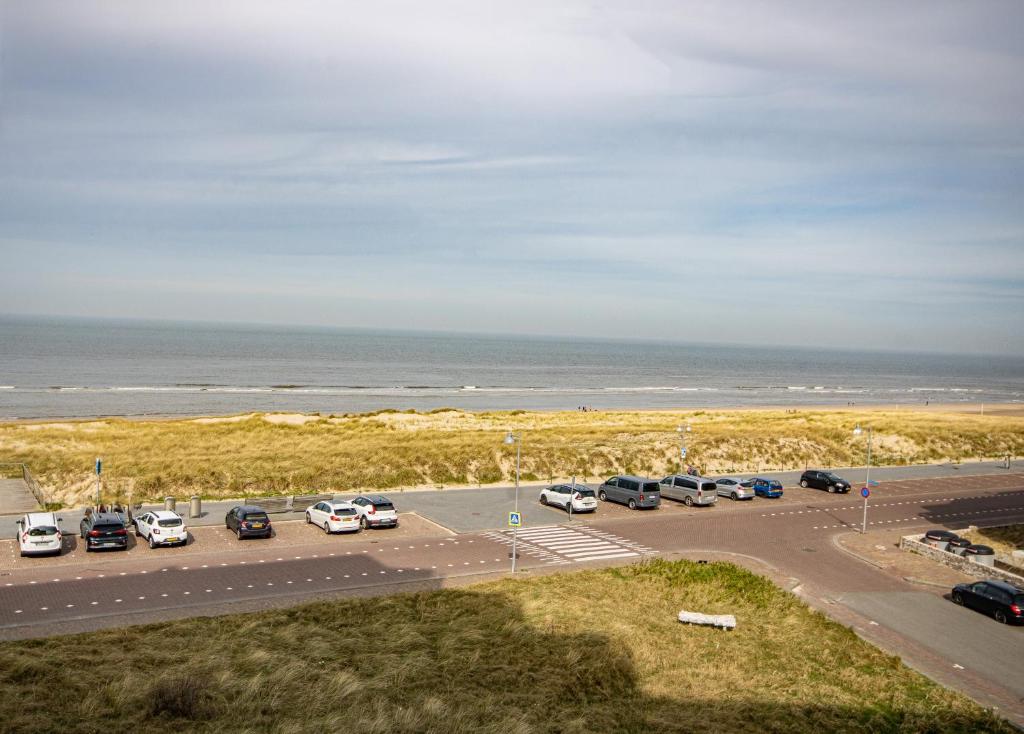Studio Noordzee - Tap to explore photos