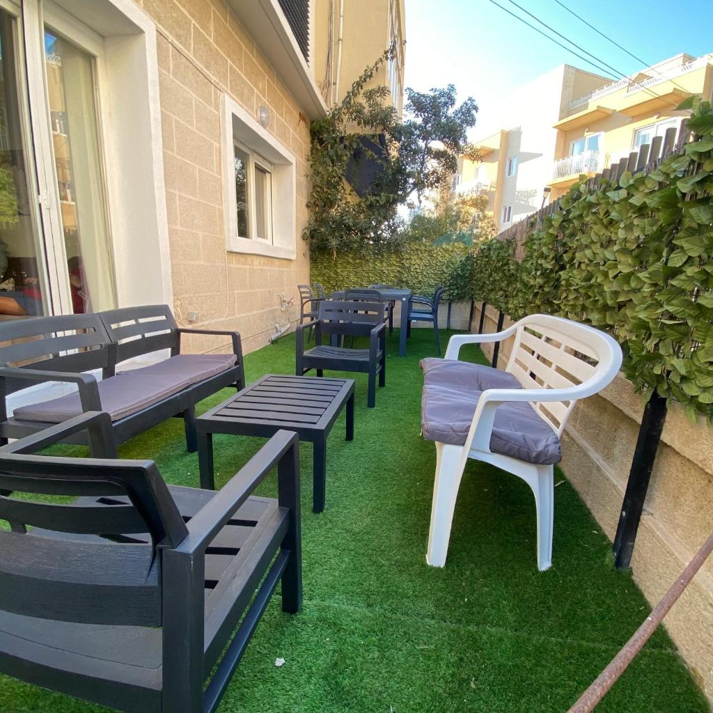 Flat St Julians for 7 people, Spacious and Bright photo 3