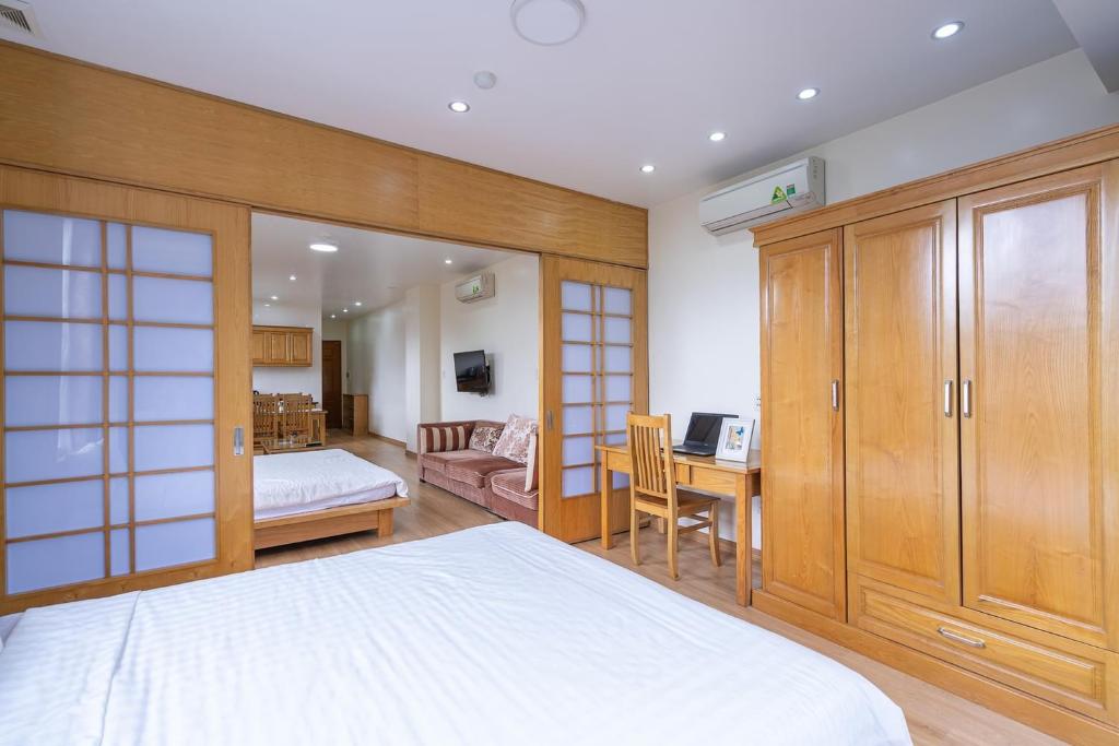 Khách sạn Cindy and Suites