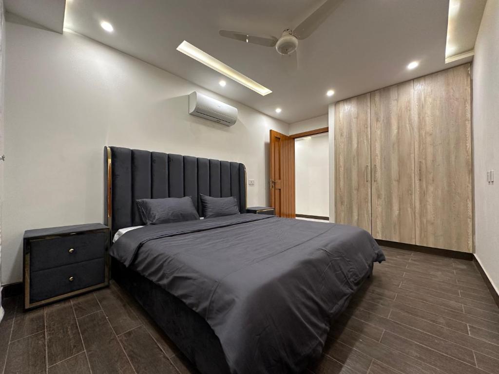 Homey Stays - 2 Bedroom Apartment - Gulberg photo 3