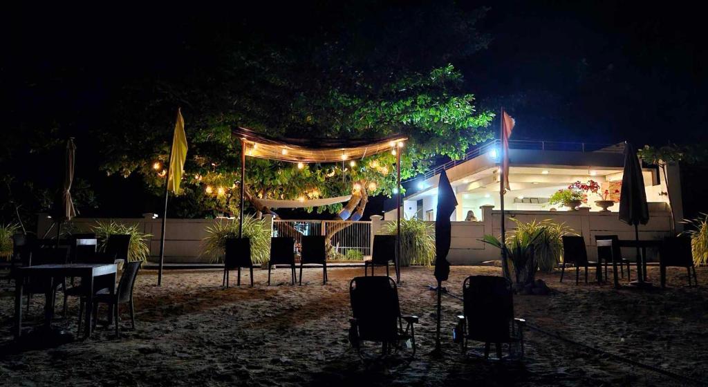A.T Beach Resort photo 2