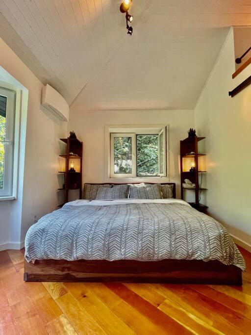 Sauna + Spa @ Boho House on Bowen Island photo 2