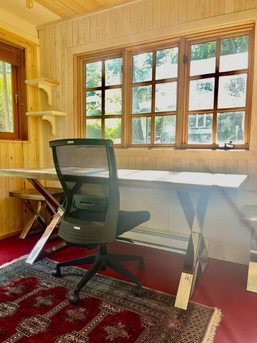 Sauna + Spa @ Boho House on Bowen Island photo 4