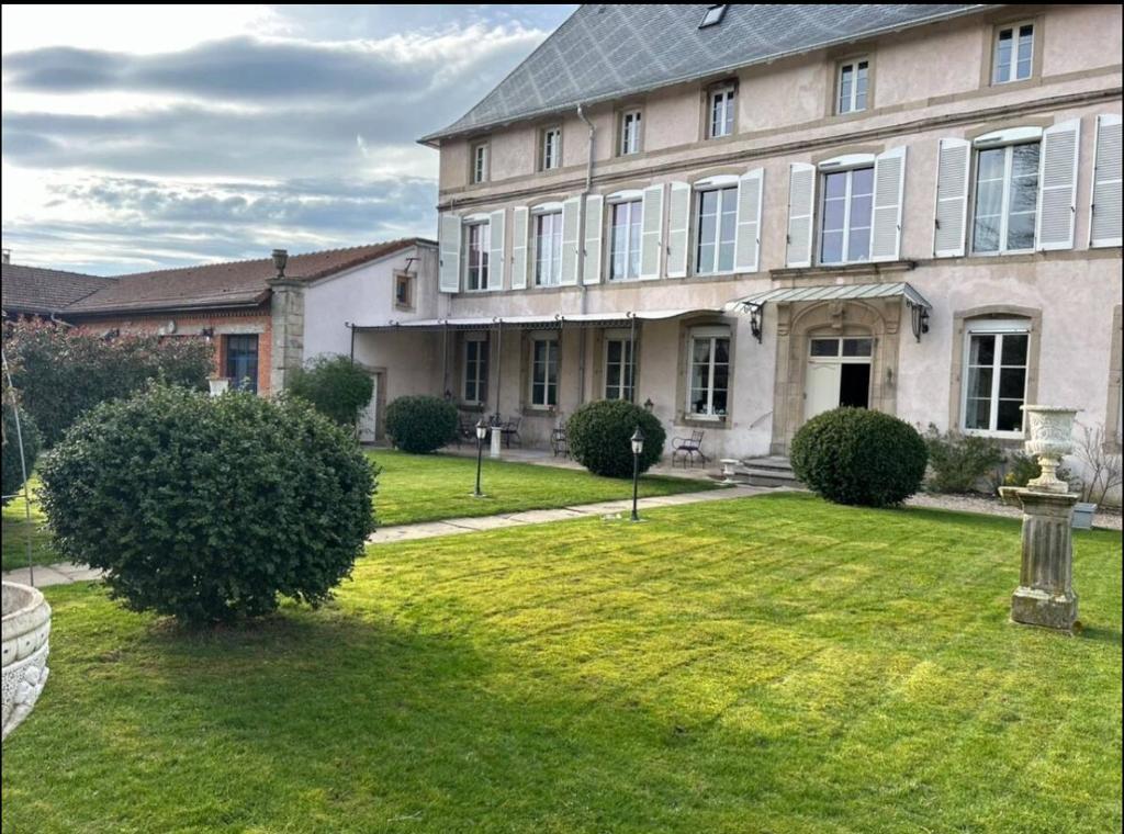 Le Château de Failloux Piscine interieure Sauna photo 1