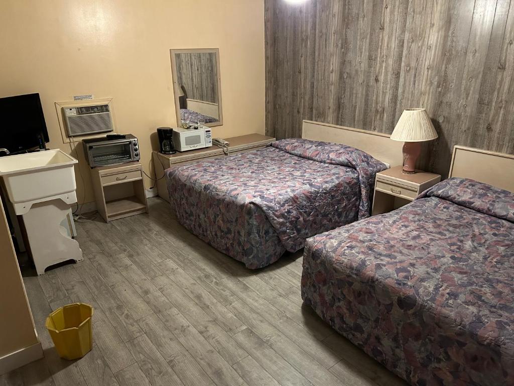 Road Runner Motel Merritt BC photo 2