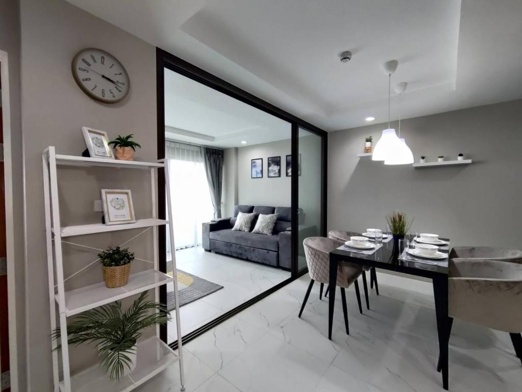 Ayuttaya,2bedroom,central,condo photo 3