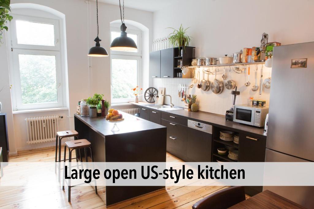 90sqm Masterpiece-Loft in scenic Kreuzberg for up to 6 persons photo 1