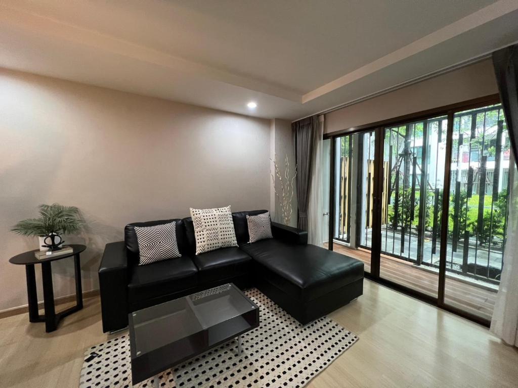 1Bedroom,ayuttya,swimming pool,Garden Access photo 1