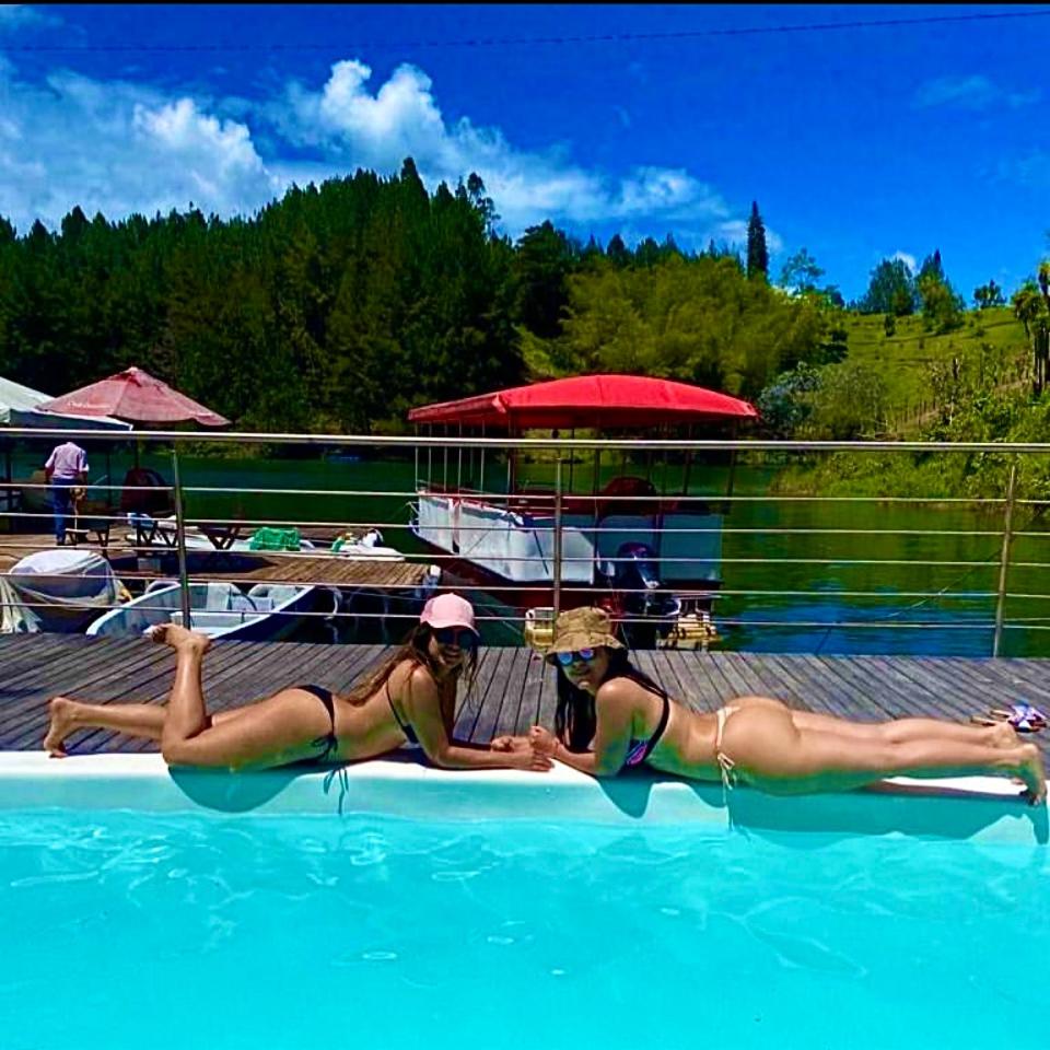 Finca Santa Monica Guatape Privada Lujosa Piscina Jacuzzi Sauna muelle Represa jetski planchon photo 3