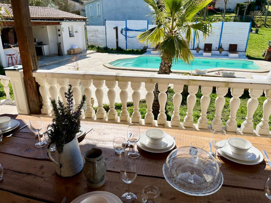 Villa les cigales - Paisible avec piscine photo 3