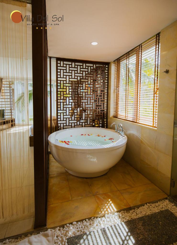  Villas Delsol Beach Villas & Spa