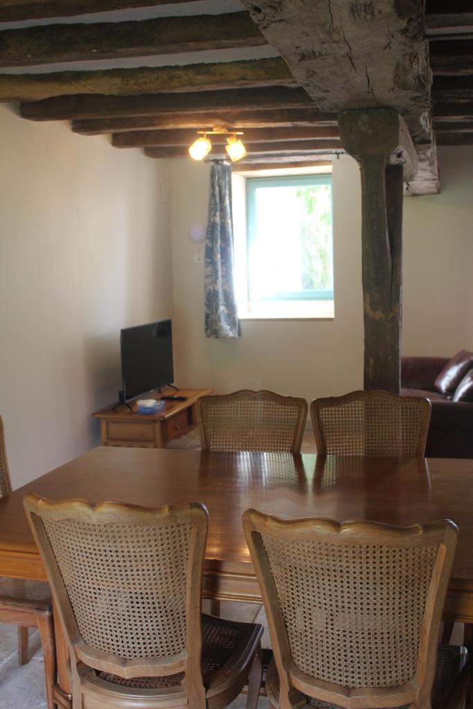 Le Cerisier at Closerie Les Roches - 2 Bed Country Cottage photo 1