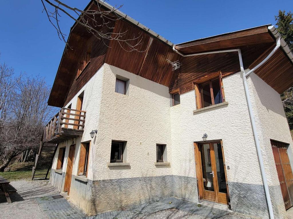 Chalet Saint-Michel-de-Chaillol, 10 pièces, 18 personnes - FR-1-393-82 photo 1