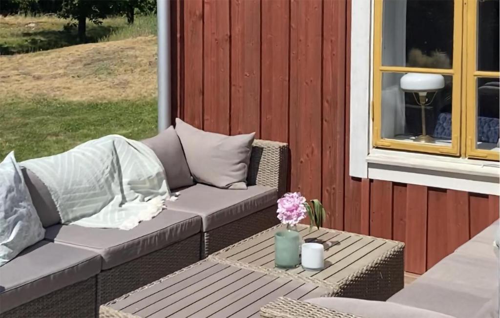 3 Bedroom Gorgeous Home In Sffle photo 2