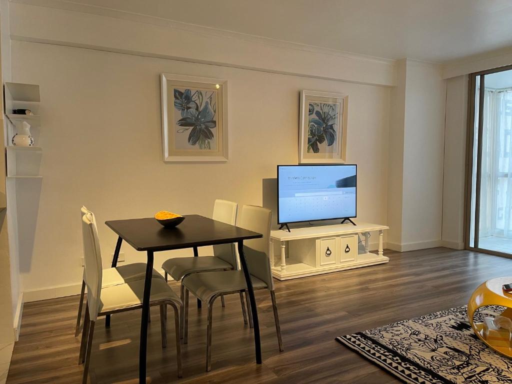 Two Bedrooms Sydney Apartment photo 4
