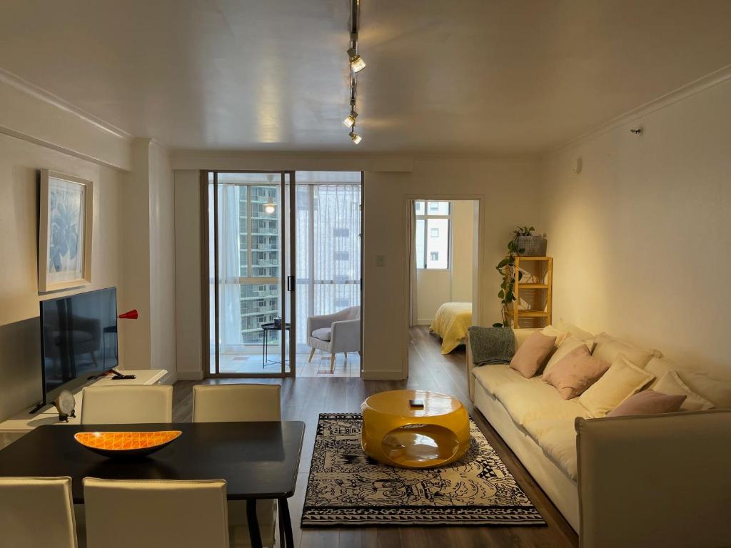 Two Bedrooms Sydney Apartment photo 3