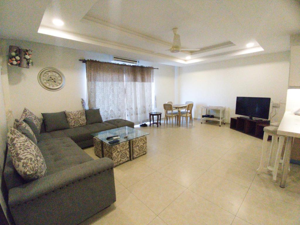 A- Grade Apartments photo 4