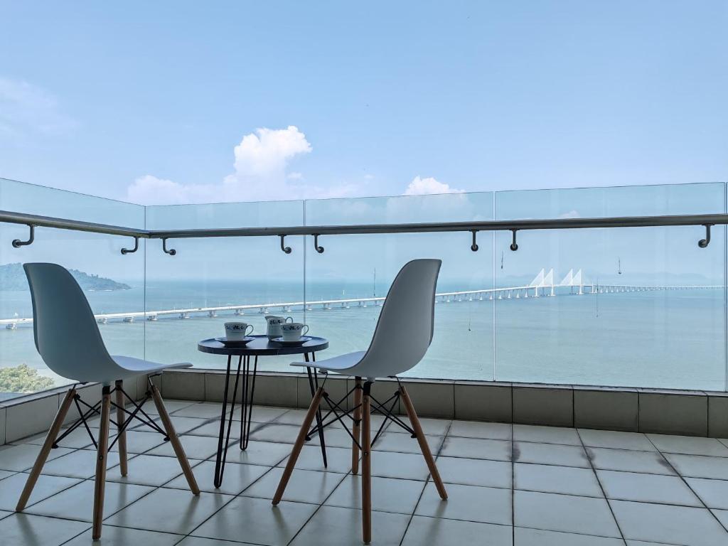 Seaview Vacation Condo 3R3B 8Pax