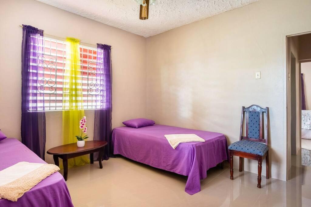 Fully AC 2BR, 5 mins from Ian Fleming Int Airport photo 2